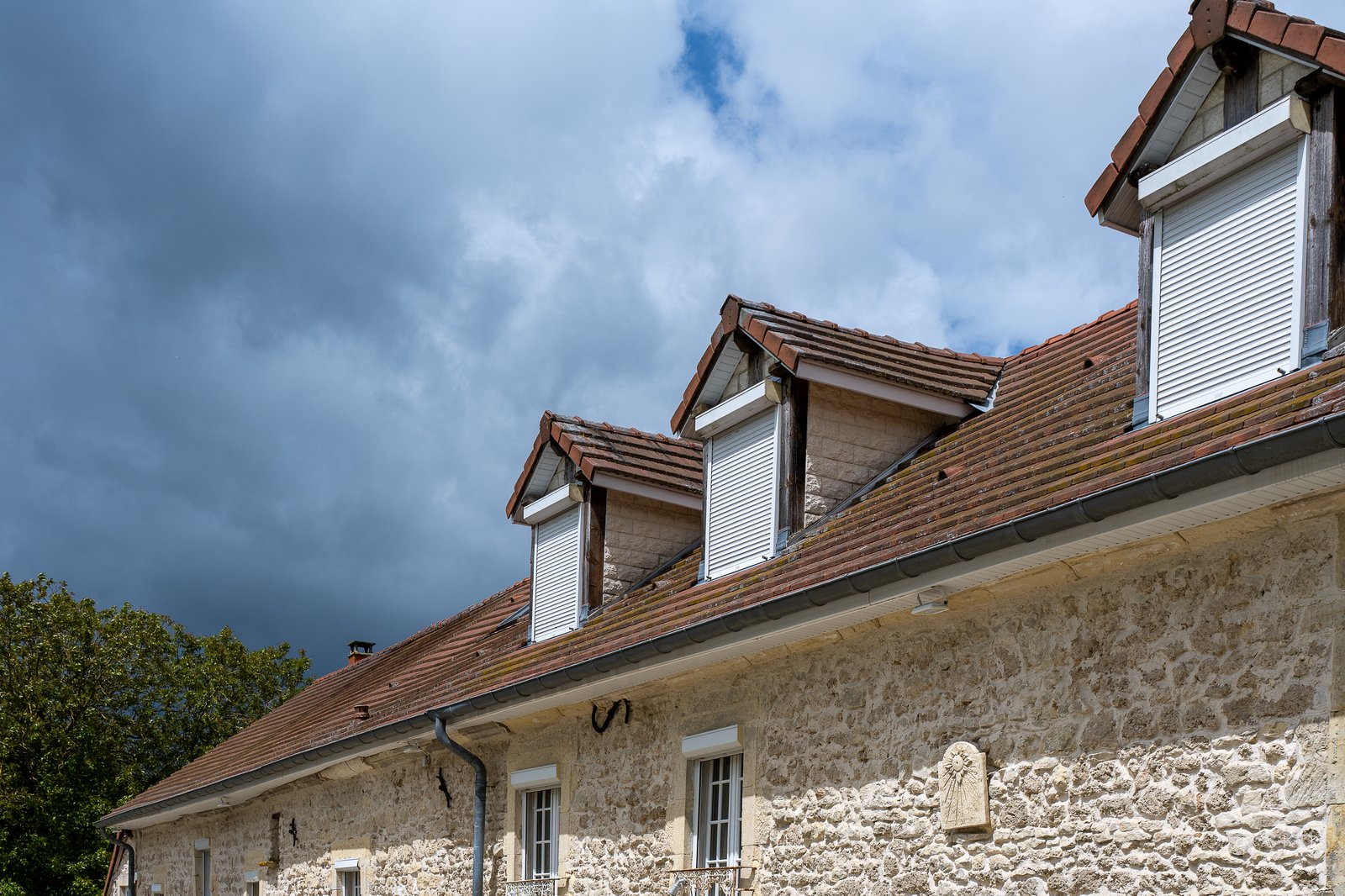 Vue d'ensemble de la toiture entretenue par AGAPY